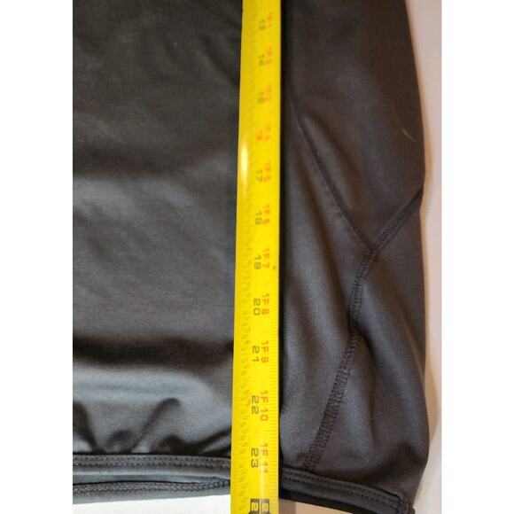 Thachagear Womans XS moisture-wicking stretch Shirt Thumb hole sleeves Athletic - Picture 5 of 16